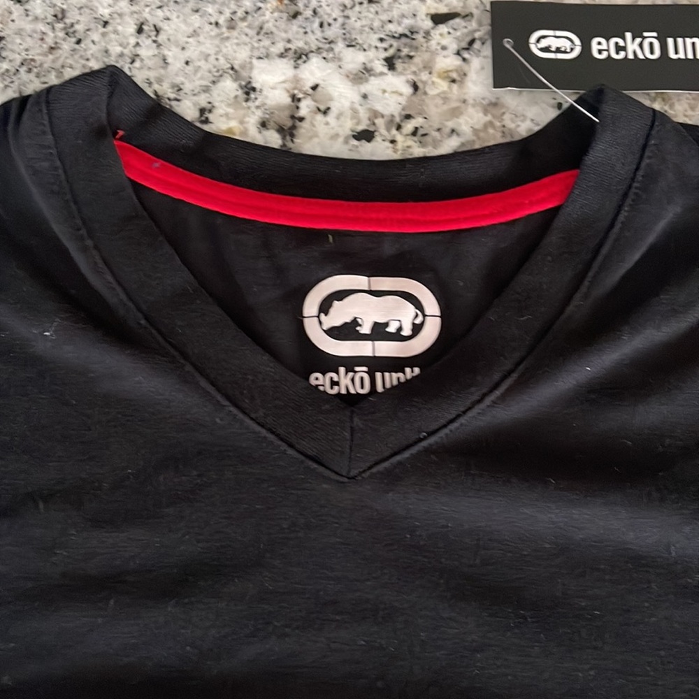 Ecko Unltd Men’s V-Neck Short Sleeve Tee - Black - Picture 2 of 5